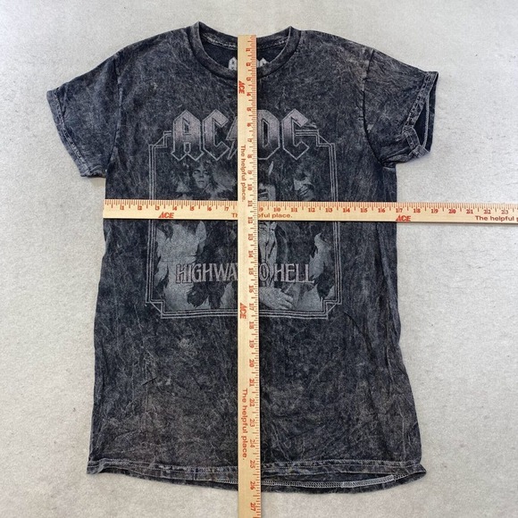 AC/DC Highway To Hell Graphic Band Tee Thrifted Vintage Style Size S - Picture 5 of 9